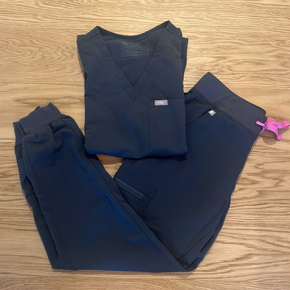 Dark Gray FIGS Scrubs Set